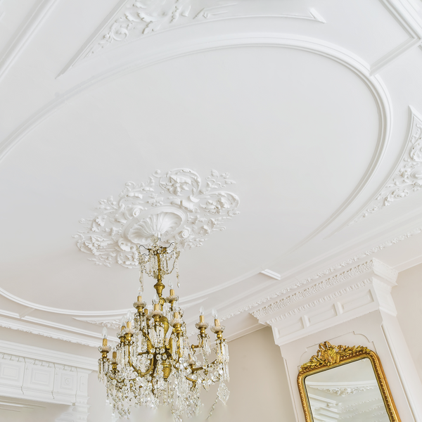Crown-Mouldings